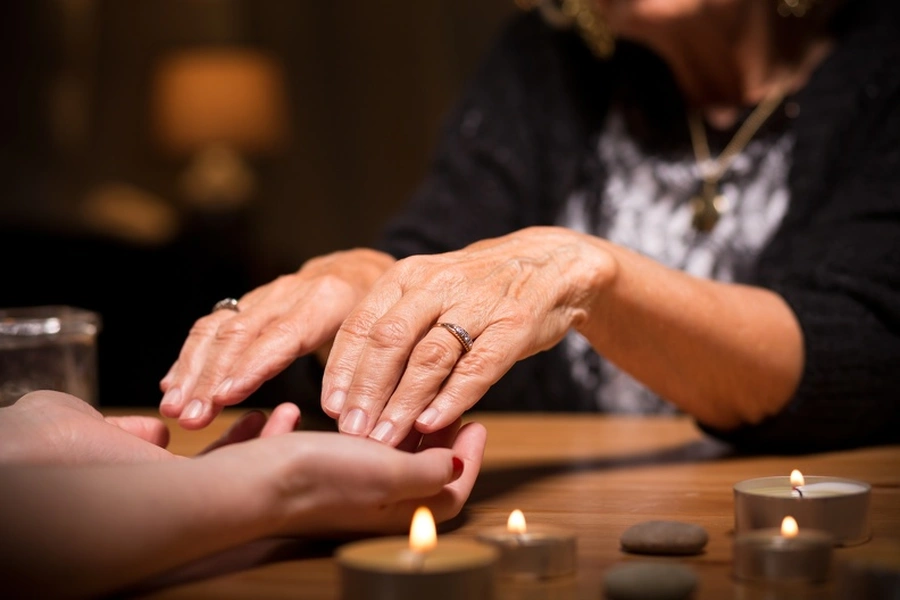 The Benefits Of Psychic Readings For Emotional Healing in Silver Spring, MD